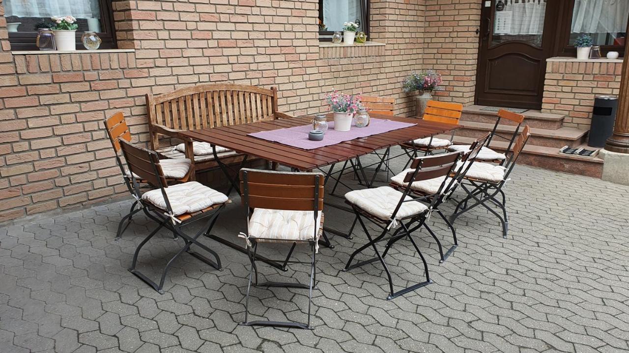Friendly Home - Klinkerhof Bornheim  Exterior photo